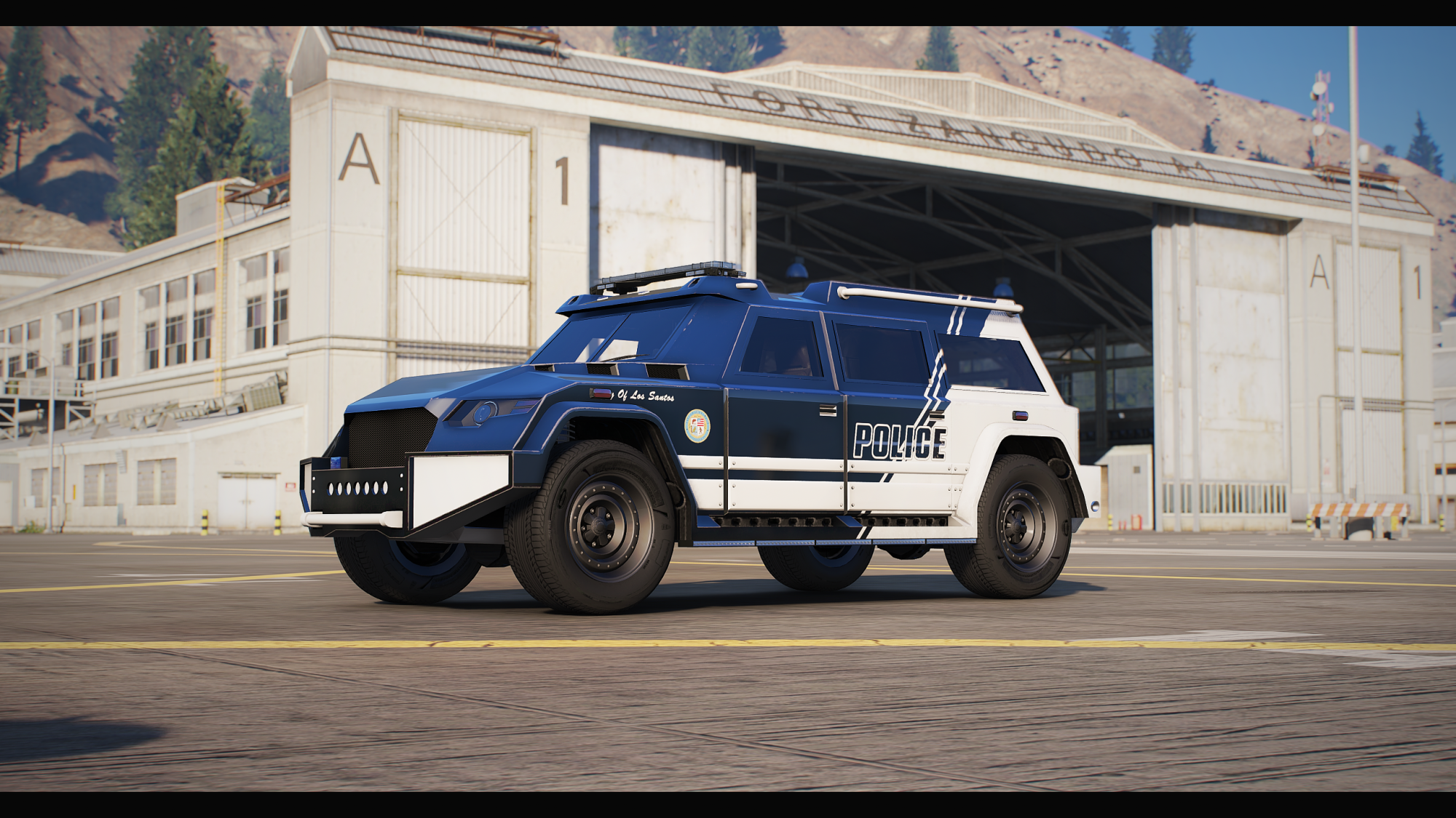 HVY Police nightshark - Image 2