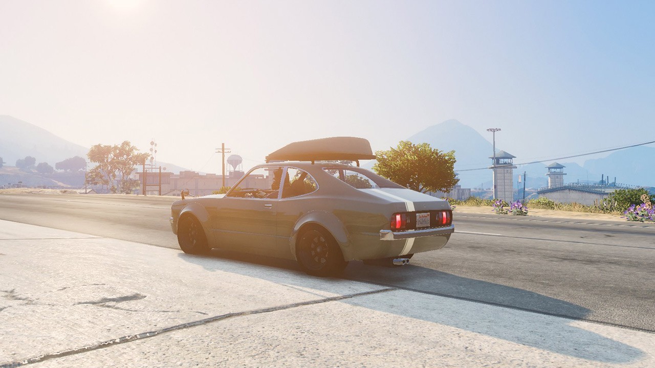 Roof boxes