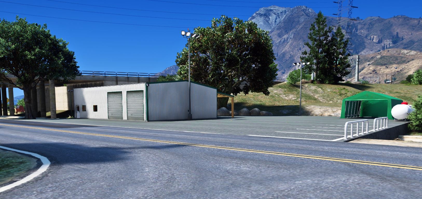Rocky Shop #3