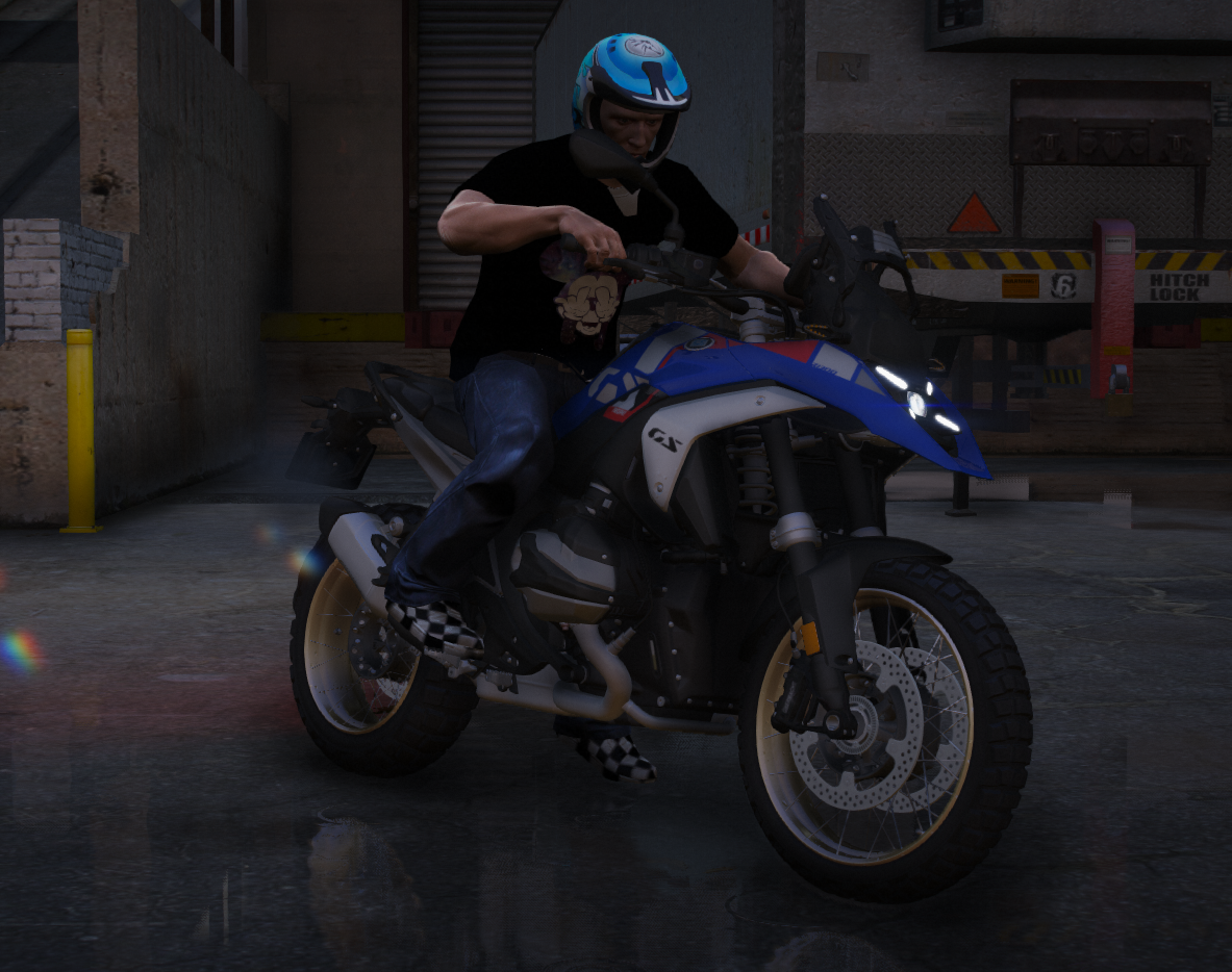 Übermacht R1300 GS · Mensal