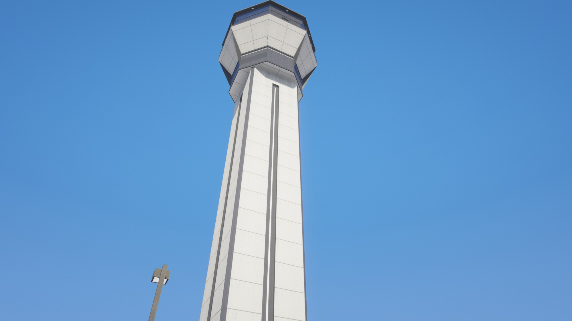 MS Flight - Air Traffic Control Tower (LSIA)
