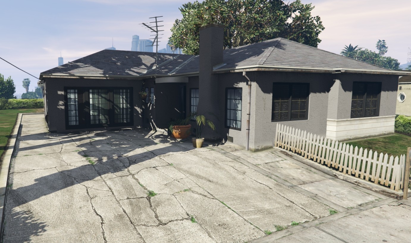 302 E. Mirror Drive