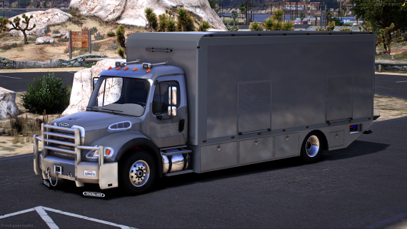  112 Single Cab  Enclosed Tow Truck