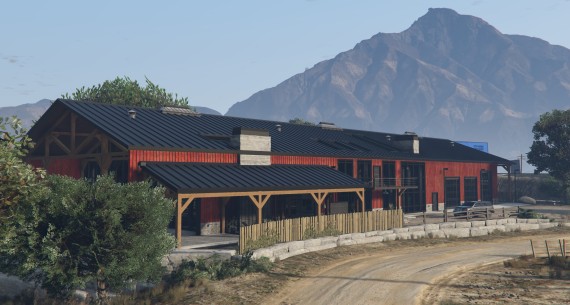 Large Barn House 4