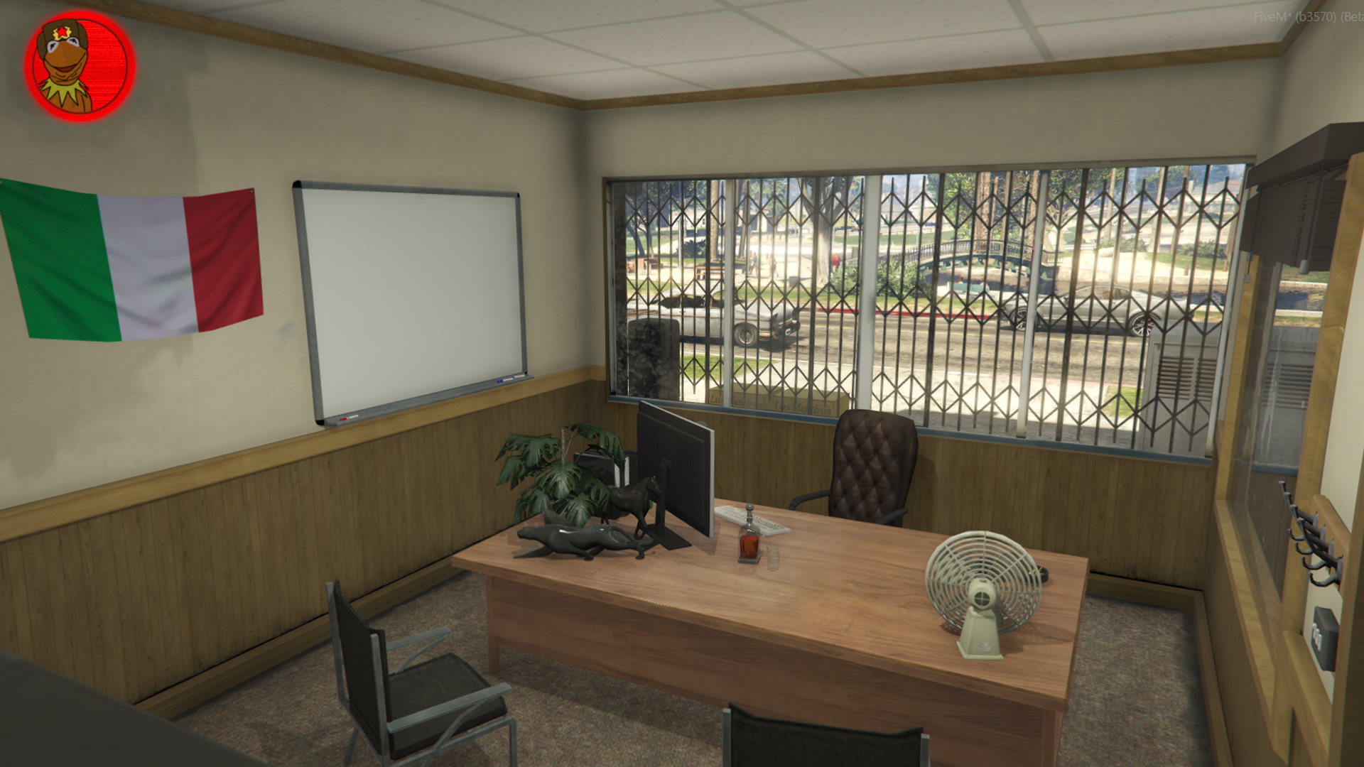 Italian Small Office MLO – Mirror Park (FiveM)