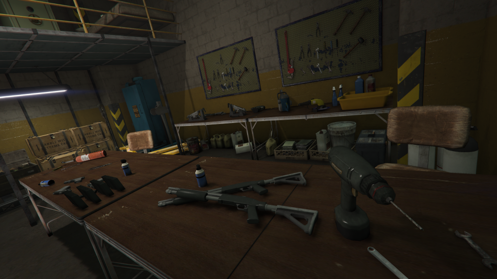 Small warehouse weapon crafting setup GTA V FiveM Interior MLO