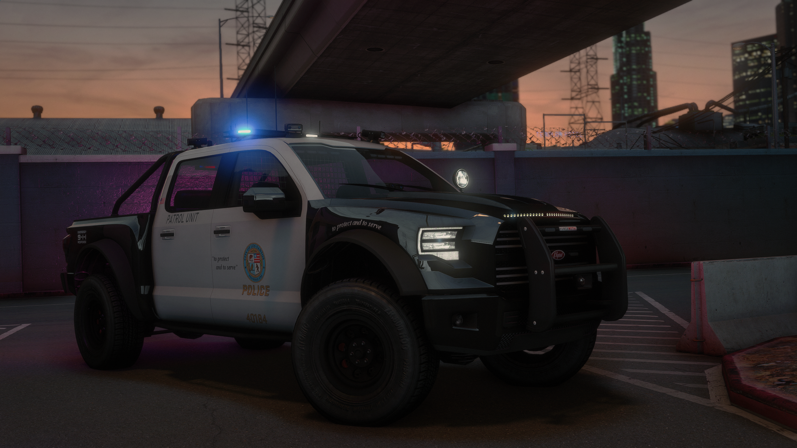 Lore-Friendly New Series Police Caracara 4x4 Cruiser thumbnail 6